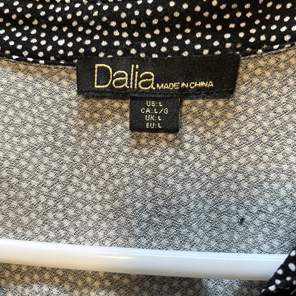 Women’s Blouse - Picture 4 of 4